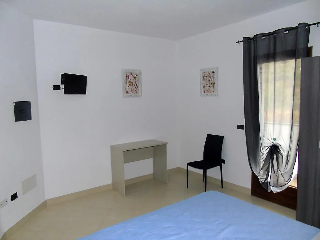 B&Birs Oliena Bed & Breakfast